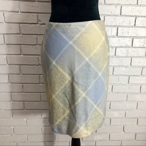 Ann Taylor Petites Wool Blend Pencil Skirt - Picture 2 of 8